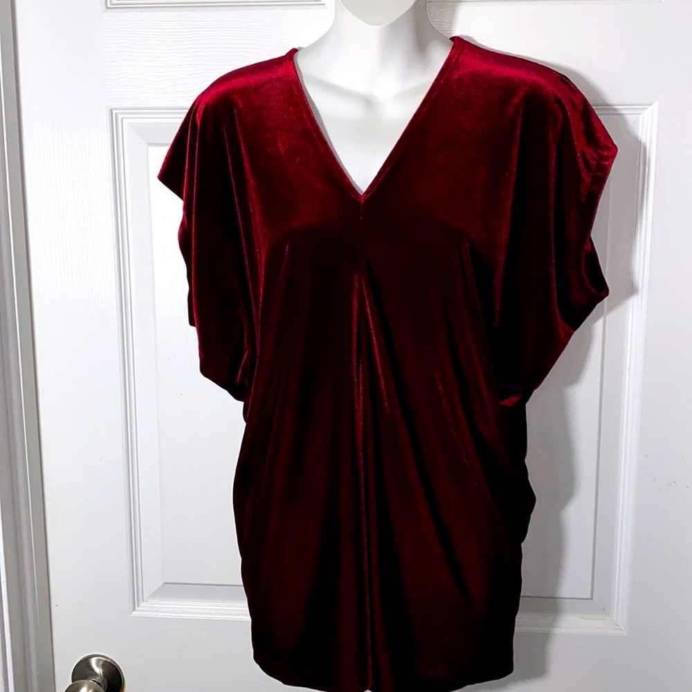 Land’s End Women Velour Top Red Holiday Size 2-4 Drape V Neck Cap Sleeve